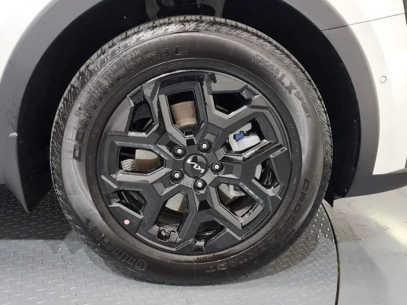 2025 Kia Sorento с пробегом 6 394 км
