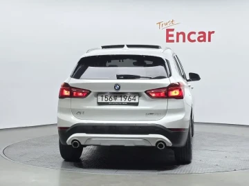 2022 BMW X1 с пробегом 75 222 км