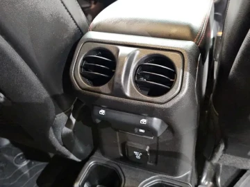 2021 Jeep Gladiator с пробегом 86 009 км