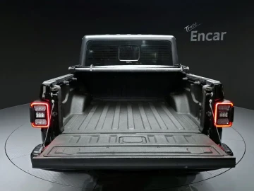 2021 Jeep Gladiator с пробегом 92 045 км
