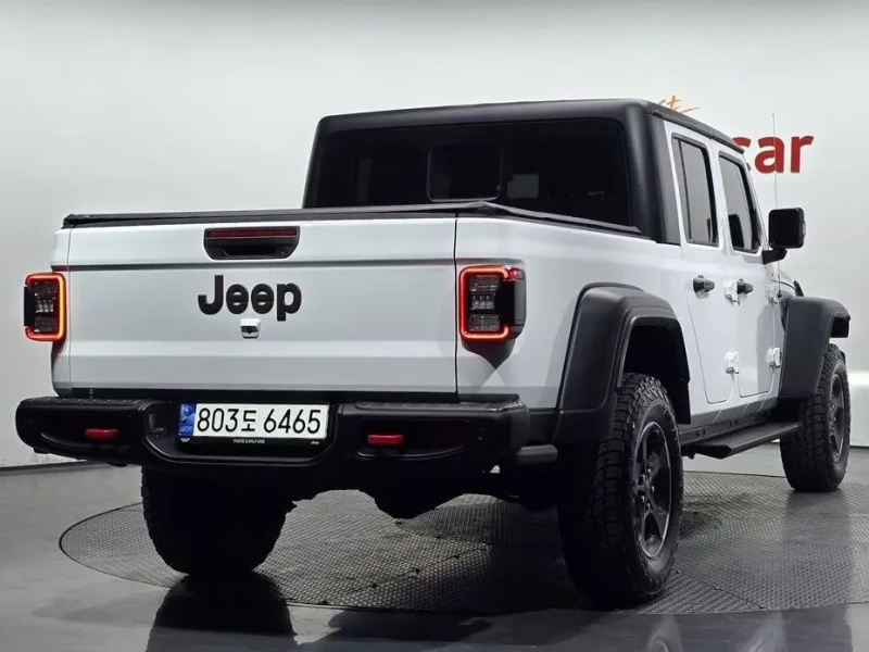 2023 Jeep Gladiator с пробегом 49 482 км