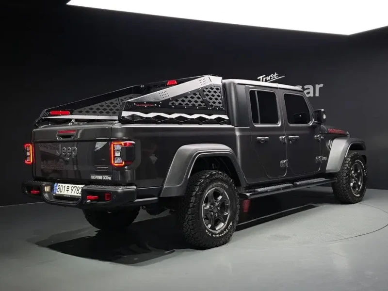 2022 Jeep Gladiator с пробегом 23 798 км