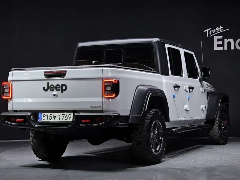 2021 Jeep Gladiator с пробегом 32 832 км