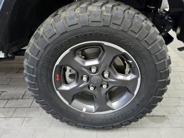 2021 Jeep Gladiator с пробегом 32 832 км