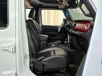 2021 Jeep Gladiator с пробегом 32 832 км