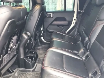 2021 Jeep Gladiator с пробегом 115 000 км