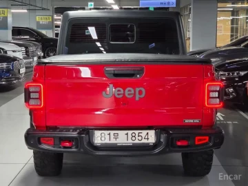 2021 Jeep Gladiator с пробегом 46 000 км