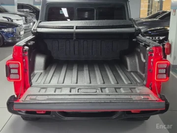 2021 Jeep Gladiator с пробегом 46 000 км
