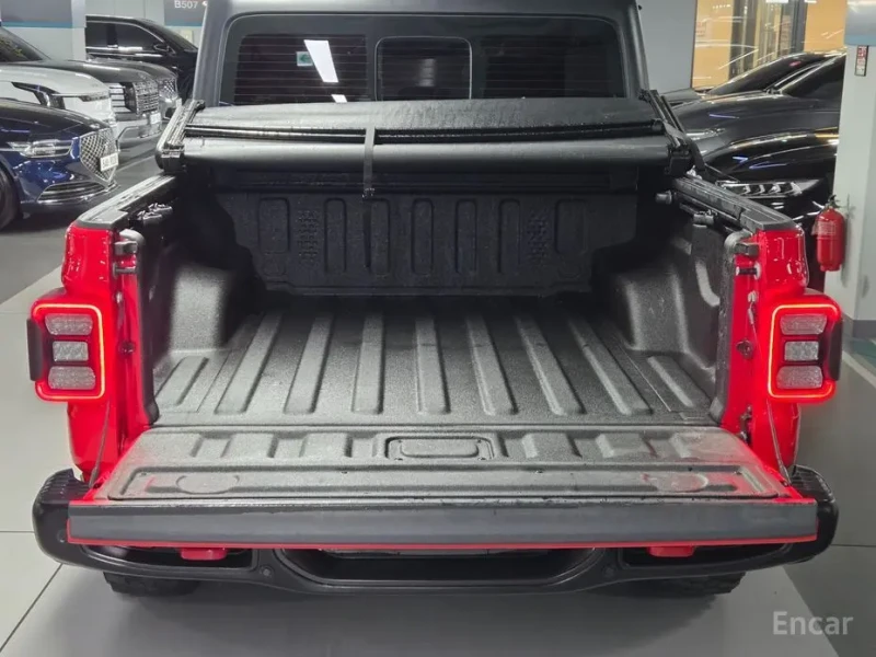 2021 Jeep Gladiator с пробегом 46 000 км