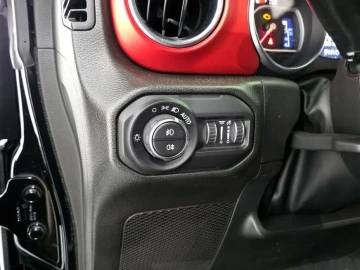 2022 Jeep Wrangler с пробегом 44 886 км