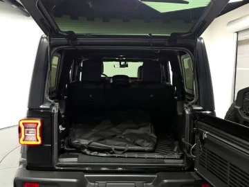 2022 Jeep Wrangler с пробегом 44 886 км
