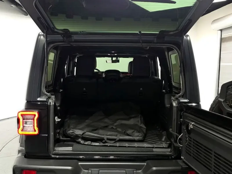 2022 Jeep Wrangler с пробегом 44 886 км