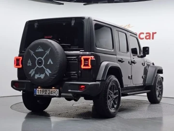 2024 Jeep Wrangler с пробегом 13 223 км