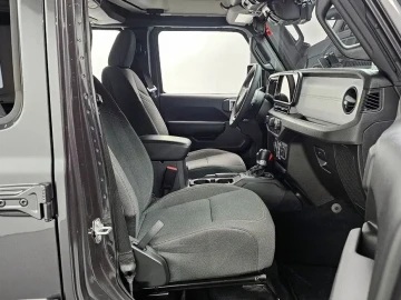 2024 Jeep Wrangler с пробегом 13 223 км