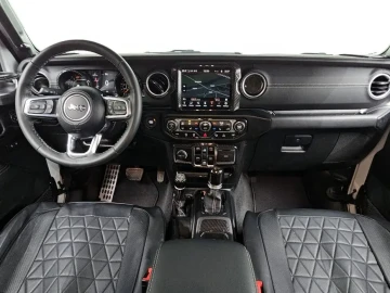 2023 Jeep Wrangler с пробегом 47 869 км