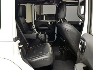 2023 Jeep Wrangler с пробегом 47 869 км