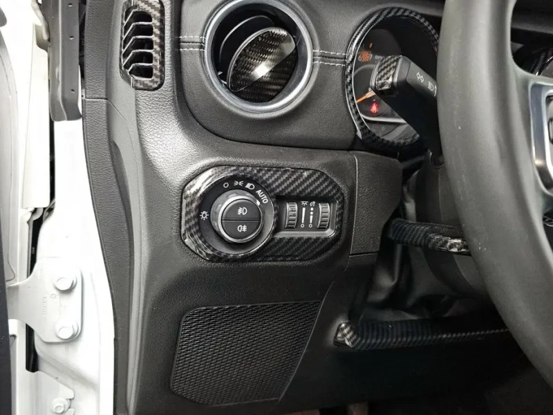 2023 Jeep Wrangler с пробегом 47 869 км
