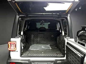 2023 Jeep Wrangler с пробегом 21 684 км