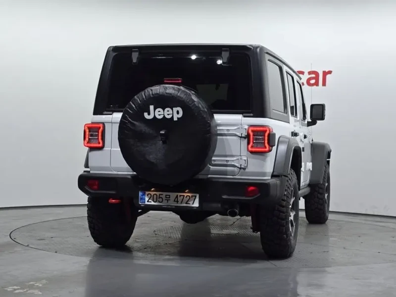 2023 Jeep Wrangler с пробегом 4 339 км