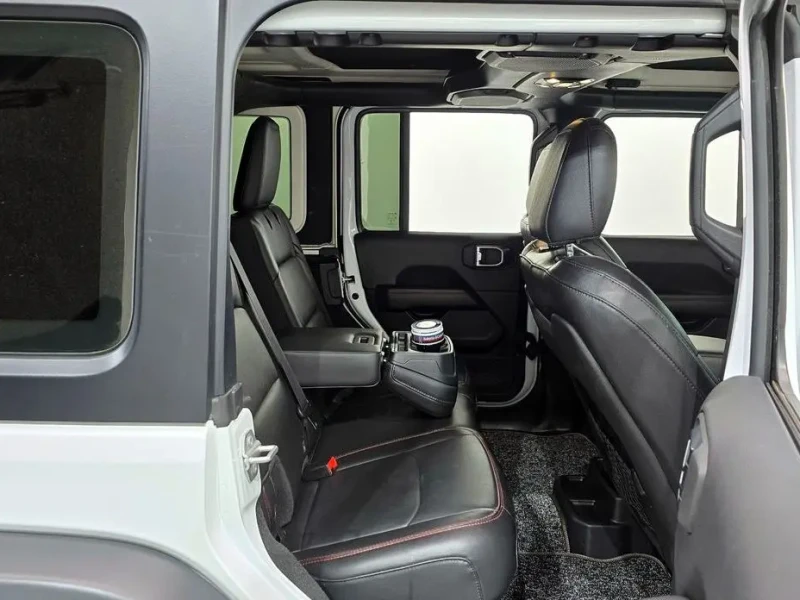 2023 Jeep Wrangler с пробегом 4 339 км