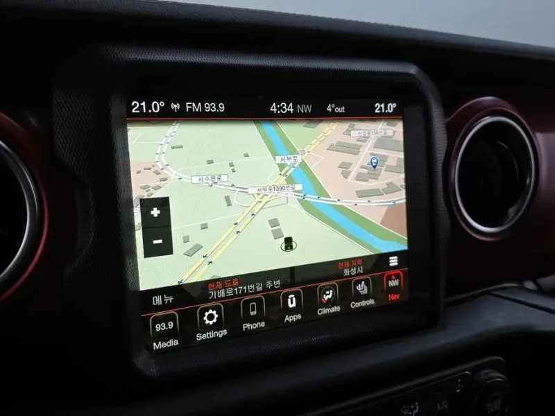 2023 Jeep Wrangler с пробегом 4 339 км