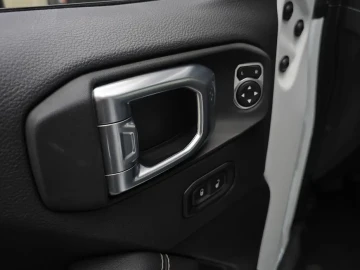 2022 Jeep Wrangler с пробегом 63 345 км