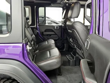2023 Jeep Wrangler с пробегом 10 890 км
