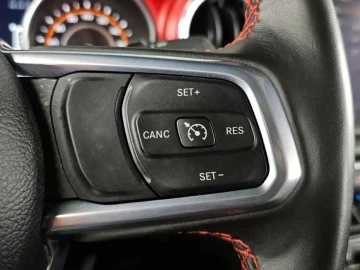 2023 Jeep Wrangler с пробегом 10 890 км