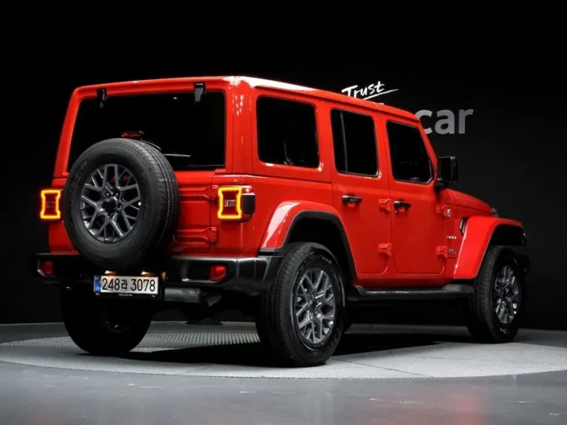 2024 Jeep Wrangler с пробегом 12 213 км
