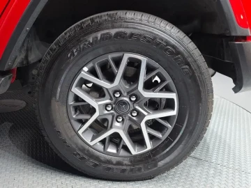 2024 Jeep Wrangler с пробегом 12 213 км