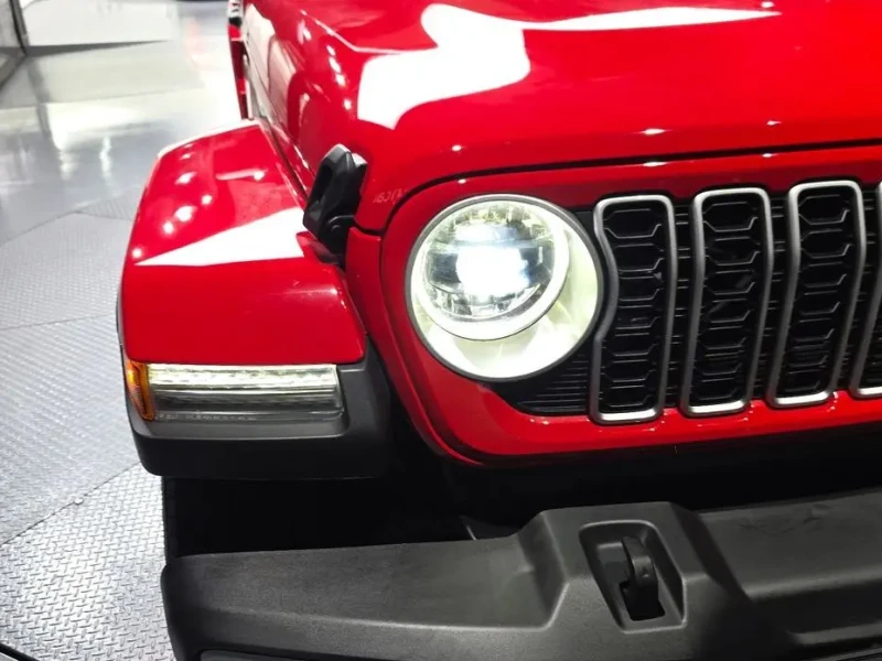 2024 Jeep Wrangler с пробегом 12 213 км