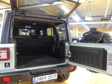 2023 Jeep Wrangler с пробегом 36 000 км