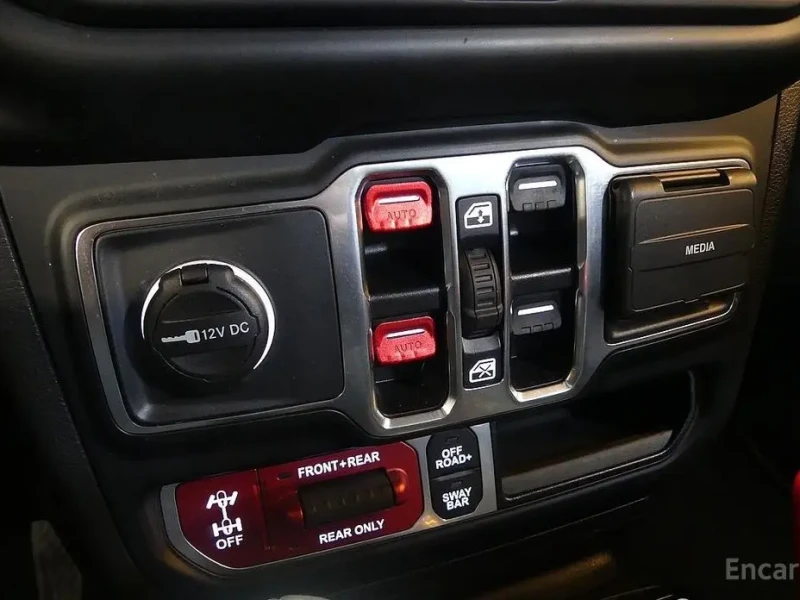 2023 Jeep Wrangler с пробегом 36 000 км