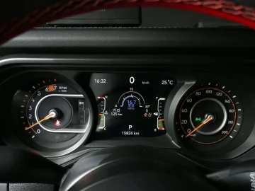 2024 Jeep Wrangler с пробегом 15 824 км