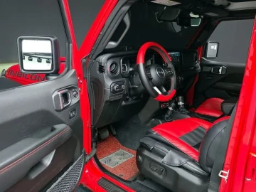 2024 Jeep Wrangler с пробегом 15 824 км