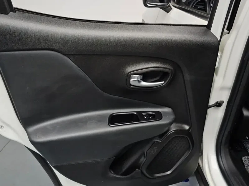 2021 Jeep Renegade с пробегом 25 817 км