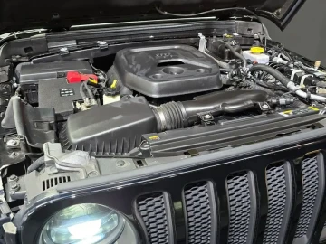 2023 Jeep Wrangler с пробегом 40 053 км