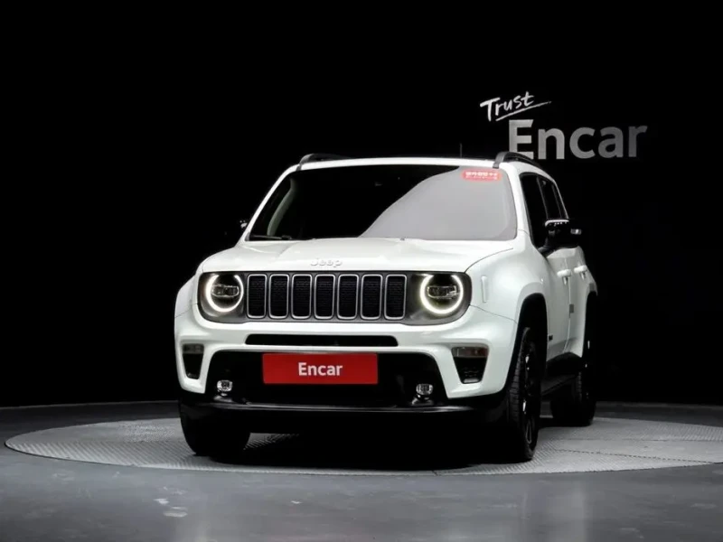 2023 Jeep Renegade с пробегом 12 352 км