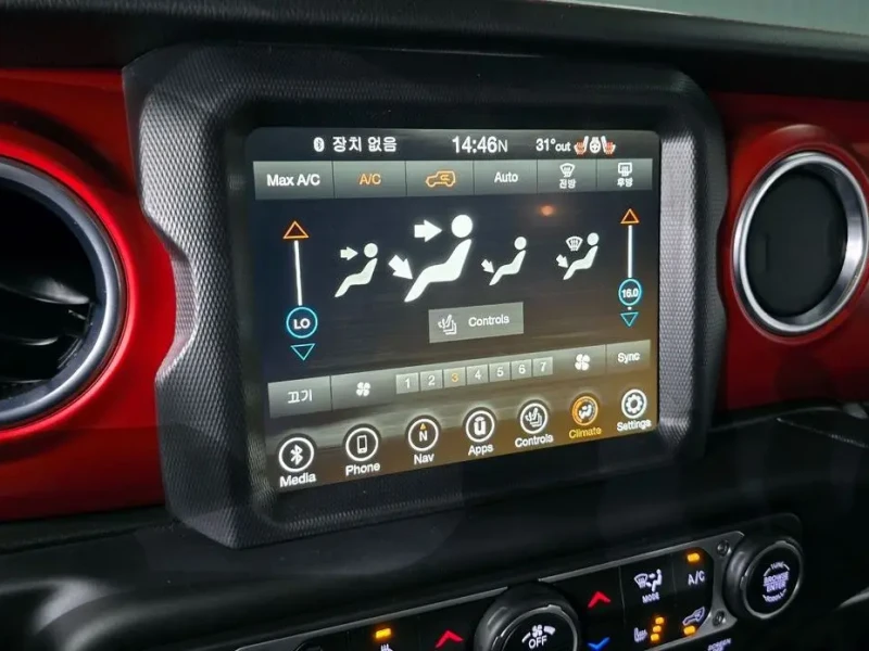 2023 Jeep Wrangler с пробегом 40 053 км