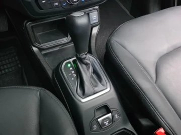 2023 Jeep Renegade с пробегом 12 352 км