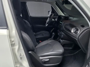 2023 Jeep Renegade с пробегом 12 352 км