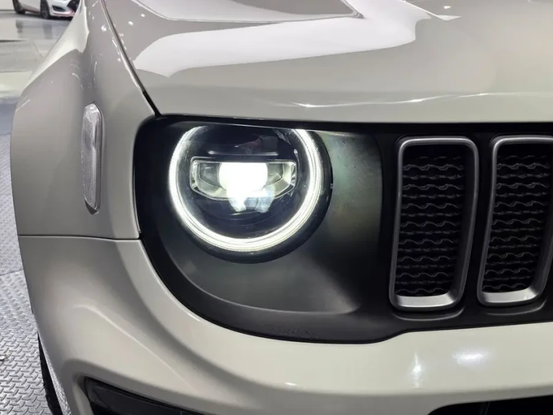 2023 Jeep Renegade с пробегом 12 352 км