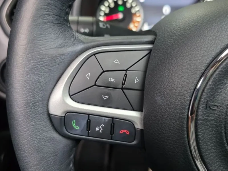 2023 Jeep Renegade с пробегом 12 352 км