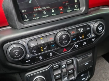 2022 Jeep Wrangler с пробегом 30 039 км