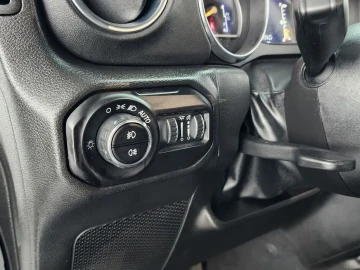 2022 Jeep Wrangler с пробегом 19 655 км