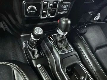 2023 Jeep Wrangler с пробегом 78 097 км
