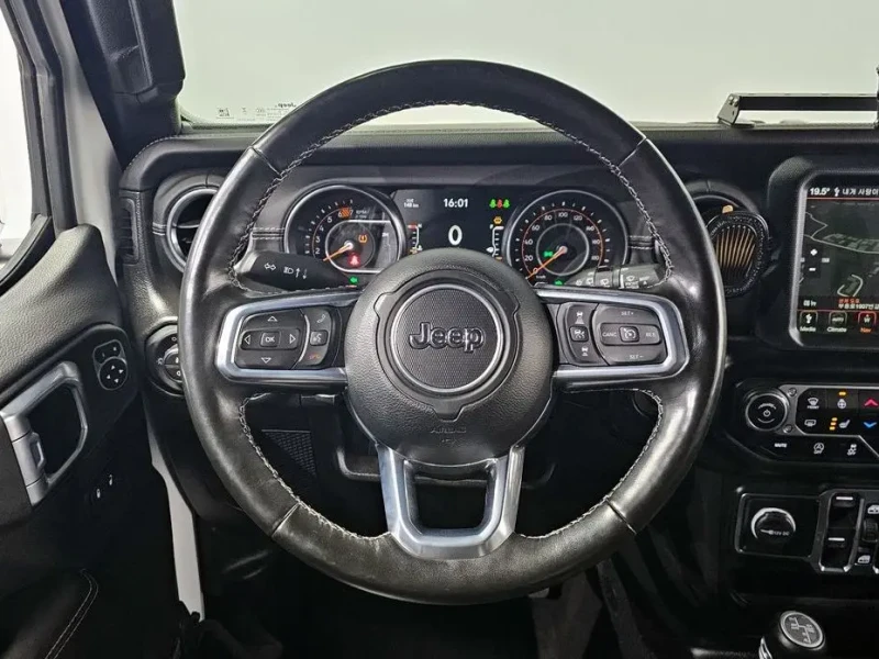2023 Jeep Wrangler с пробегом 78 097 км