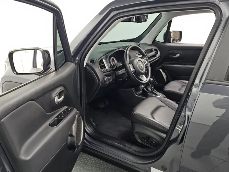 2023 Jeep Renegade с пробегом 27 506 км