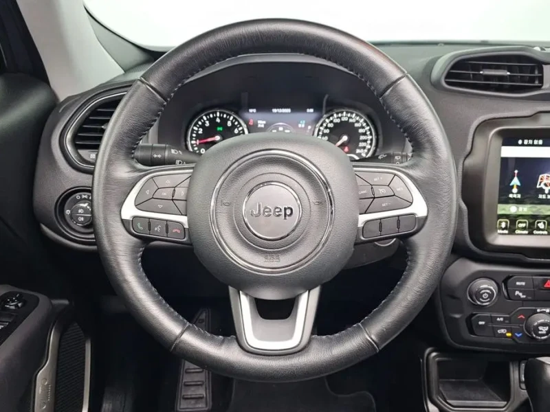 2023 Jeep Renegade с пробегом 27 506 км