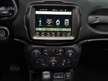 2023 Jeep Renegade с пробегом 27 506 км